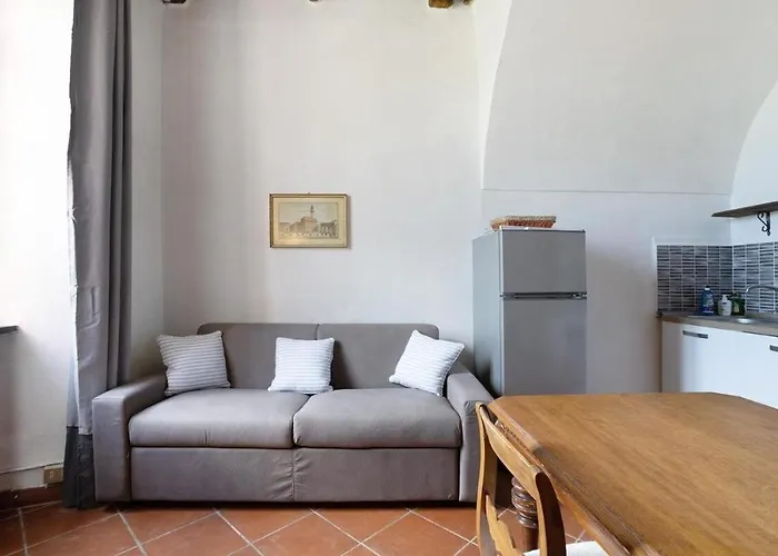 Agrifoglio - Palazzo Ravaschieri